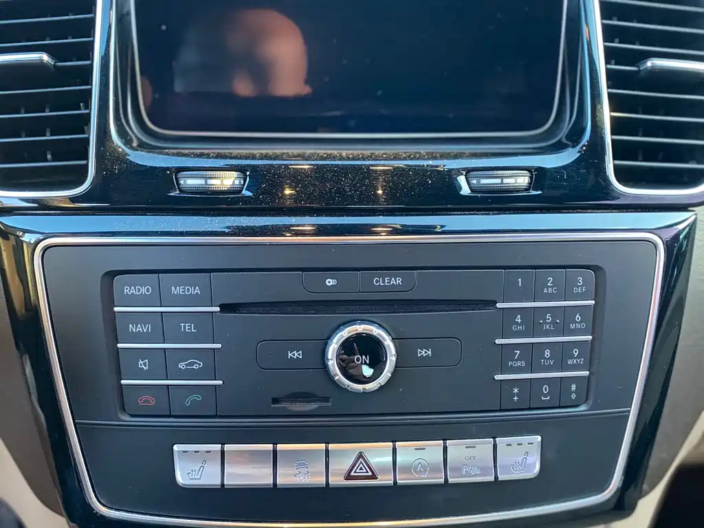 Mercedes-Benz GLE (Import) — миниатюра 19