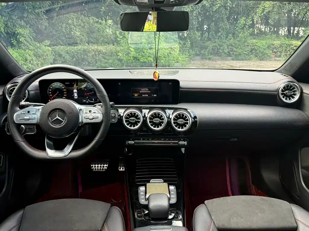 Mercedes-Benz CLA (Import) — миниатюра 3