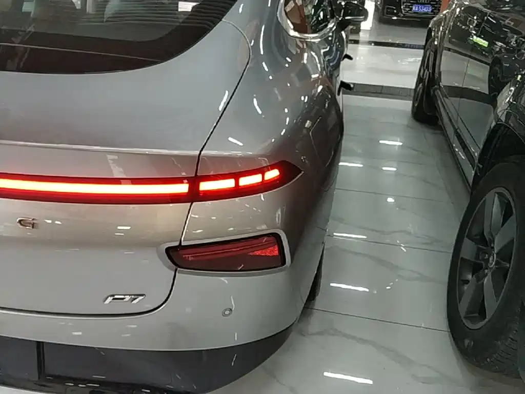 XPeng P7 — миниатюра 8