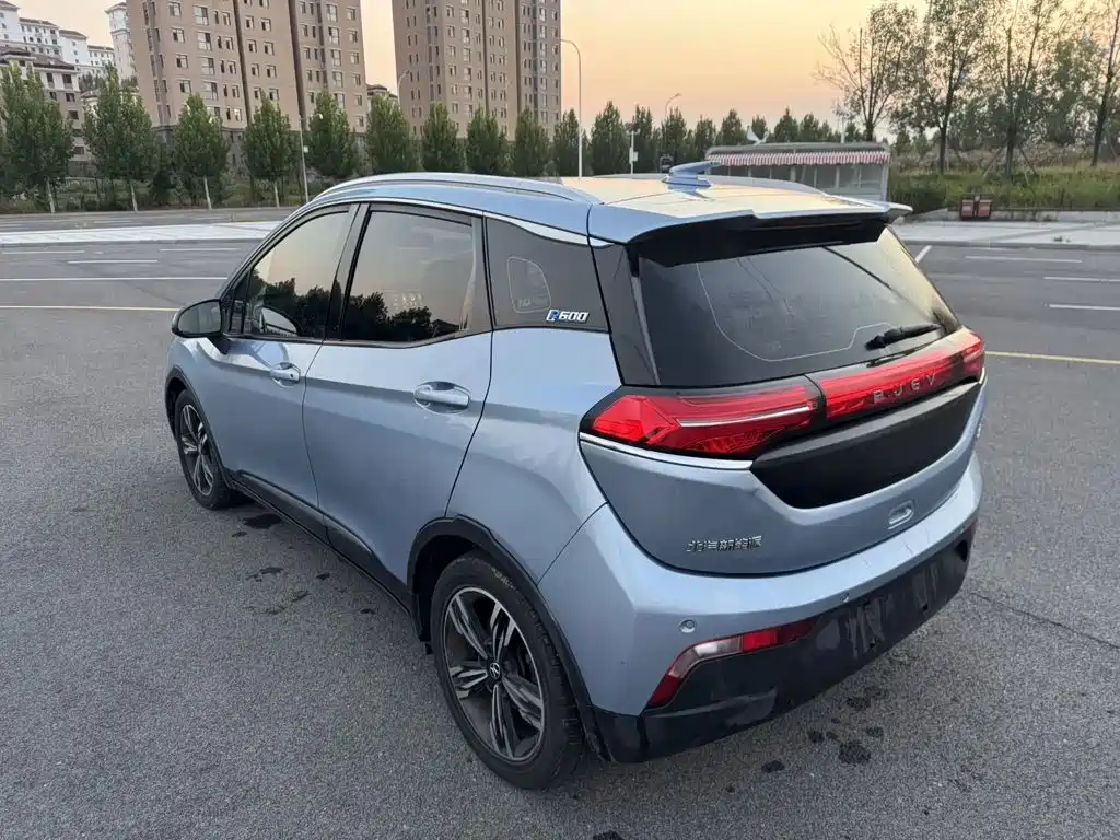 BAIC EX3 — миниатюра 7