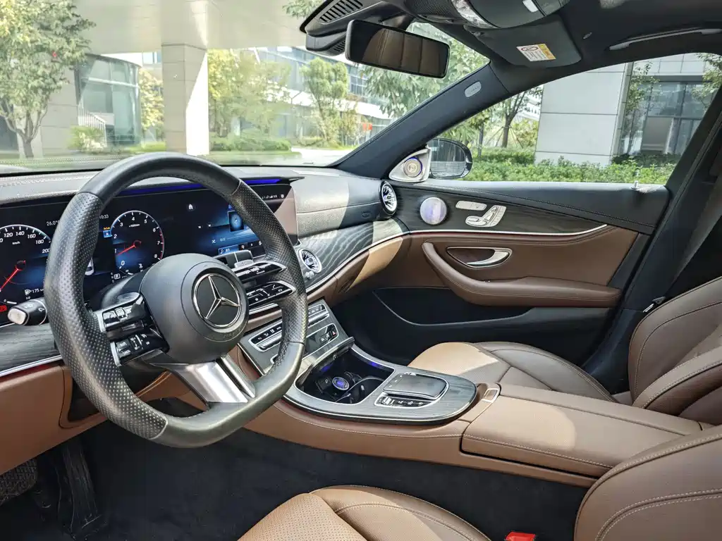 Mercedes-Benz E-Class E 2023 E 300 L Sport Luxury