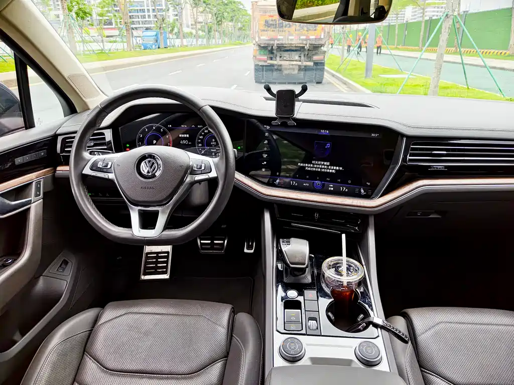Volkswagen Touareg 2019 3.0TSI VI