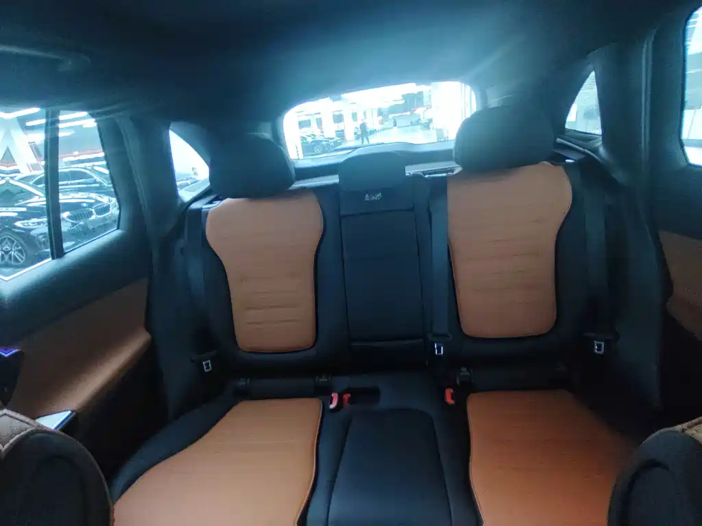 Mercedes-Benz GLC — миниатюра 10