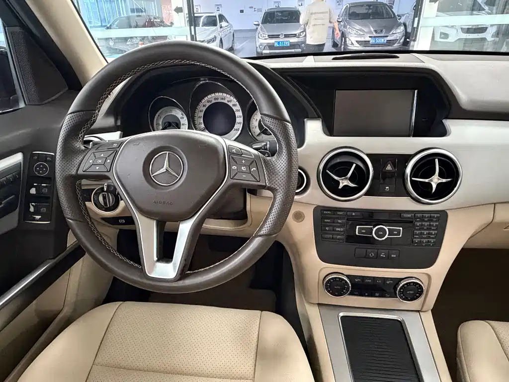 Mercedes-Benz GLK-Class — миниатюра 10