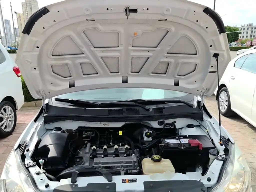 Chevrolet Sail — миниатюра 20