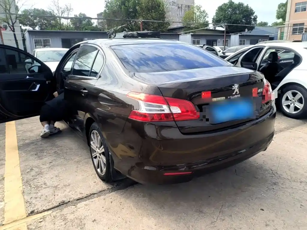 Peugeot 408 — миниатюра 5