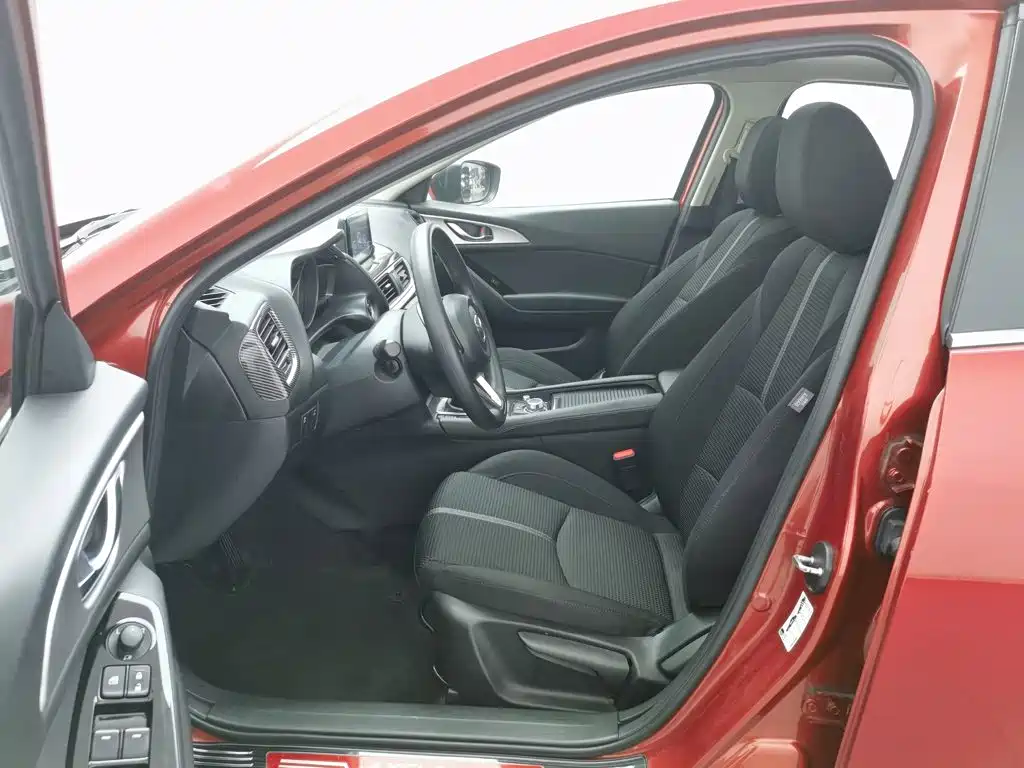 Mazda 3 Axela — миниатюра 10