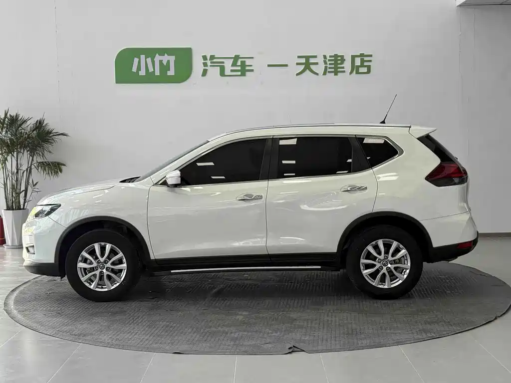 Nissan X-Trail — миниатюра 4