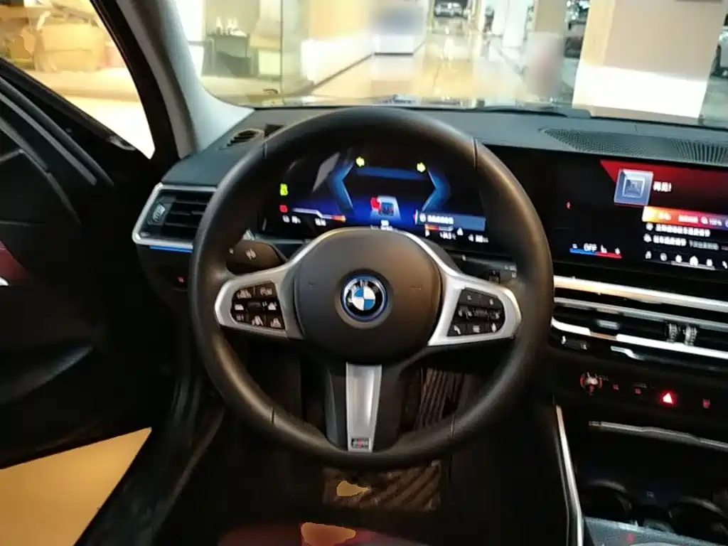 BMW i3 — миниатюра 11