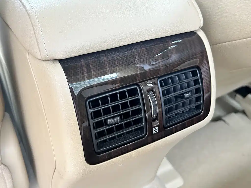 Toyota Camry — миниатюра 15