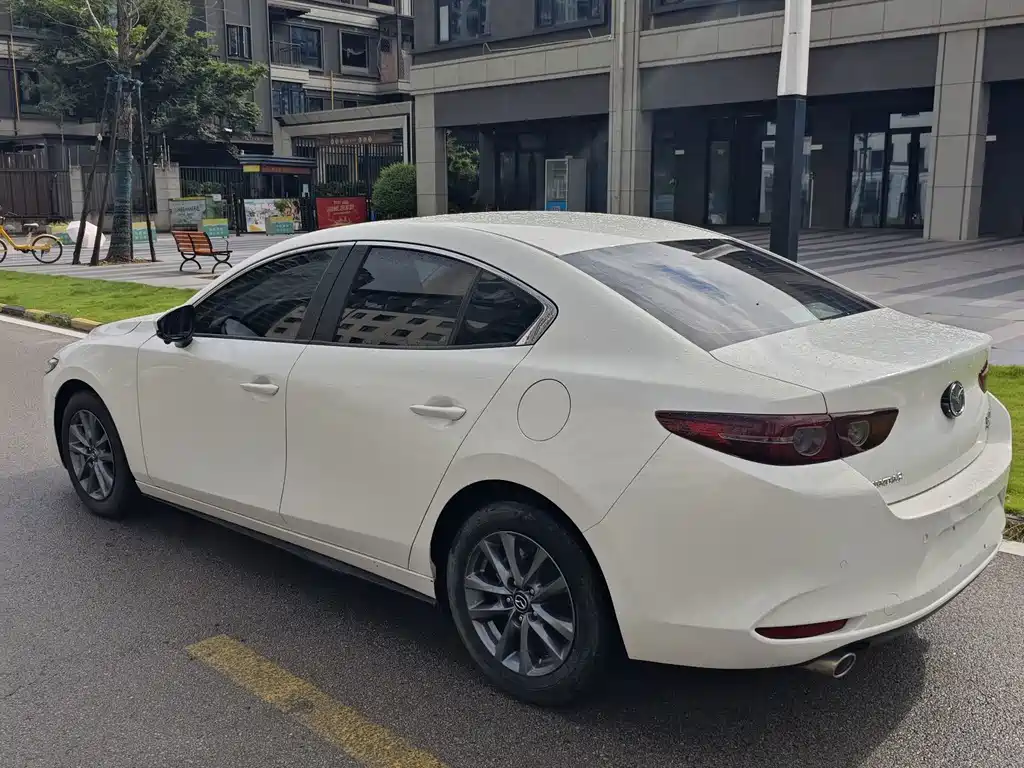 Mazda 3 Axela — миниатюра 9