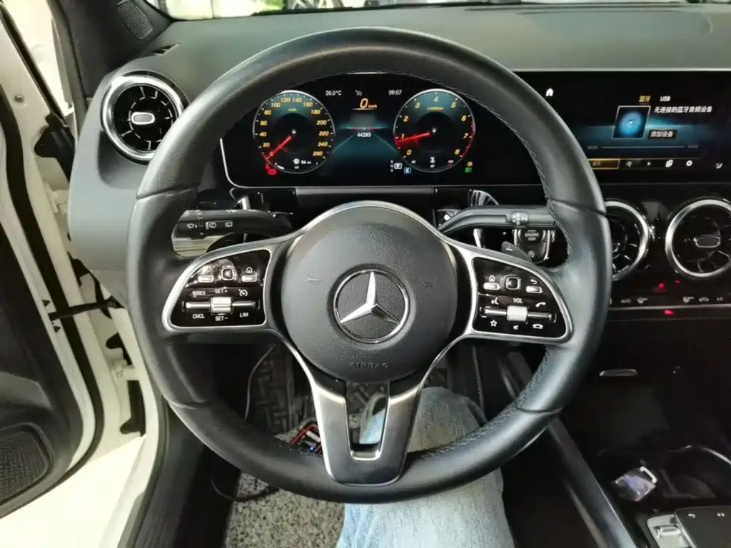 Mercedes-Benz B-Class — миниатюра 11