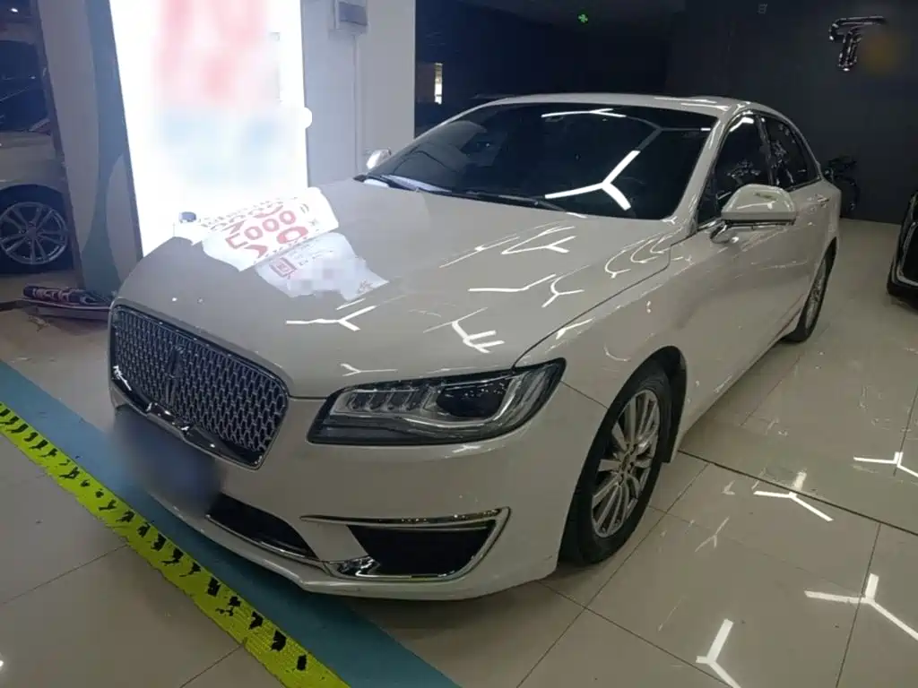 Lincoln MKZ — миниатюра 2