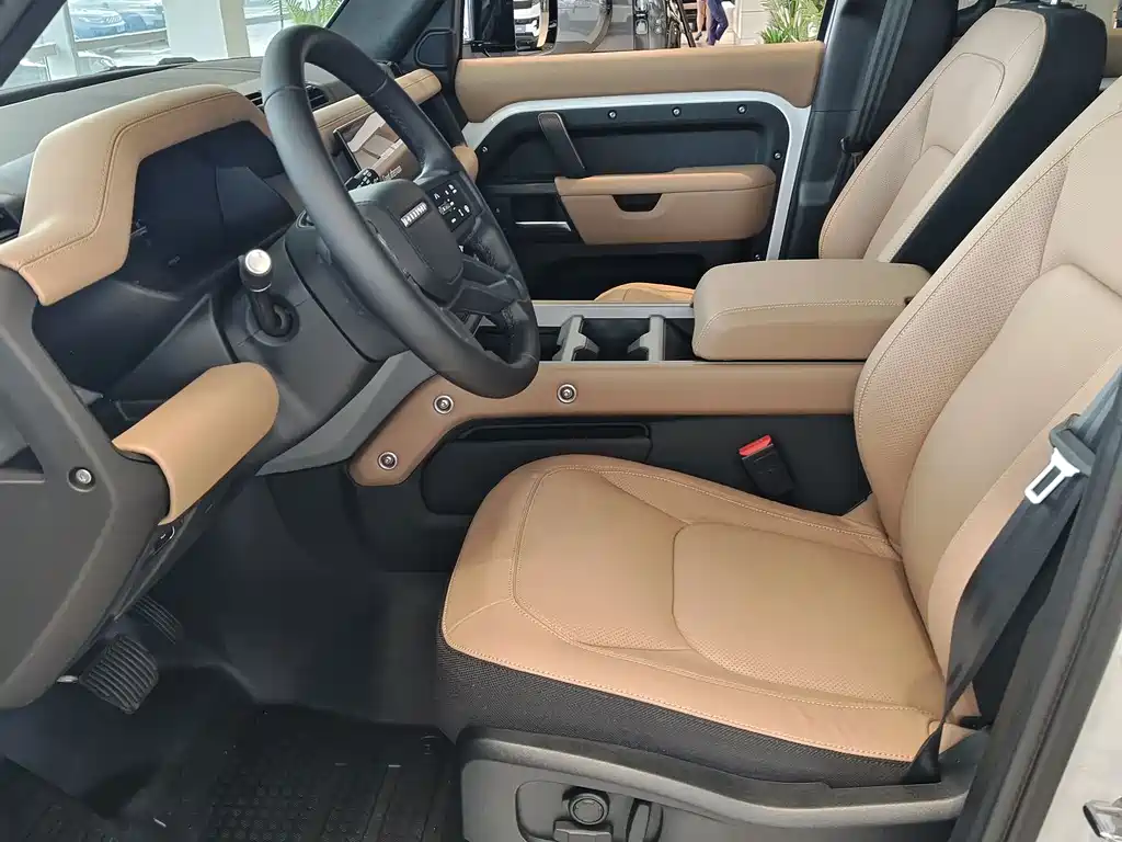 Land Rover Defender — миниатюра 5