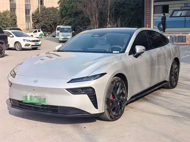 DONGFENG EΠ007 2024