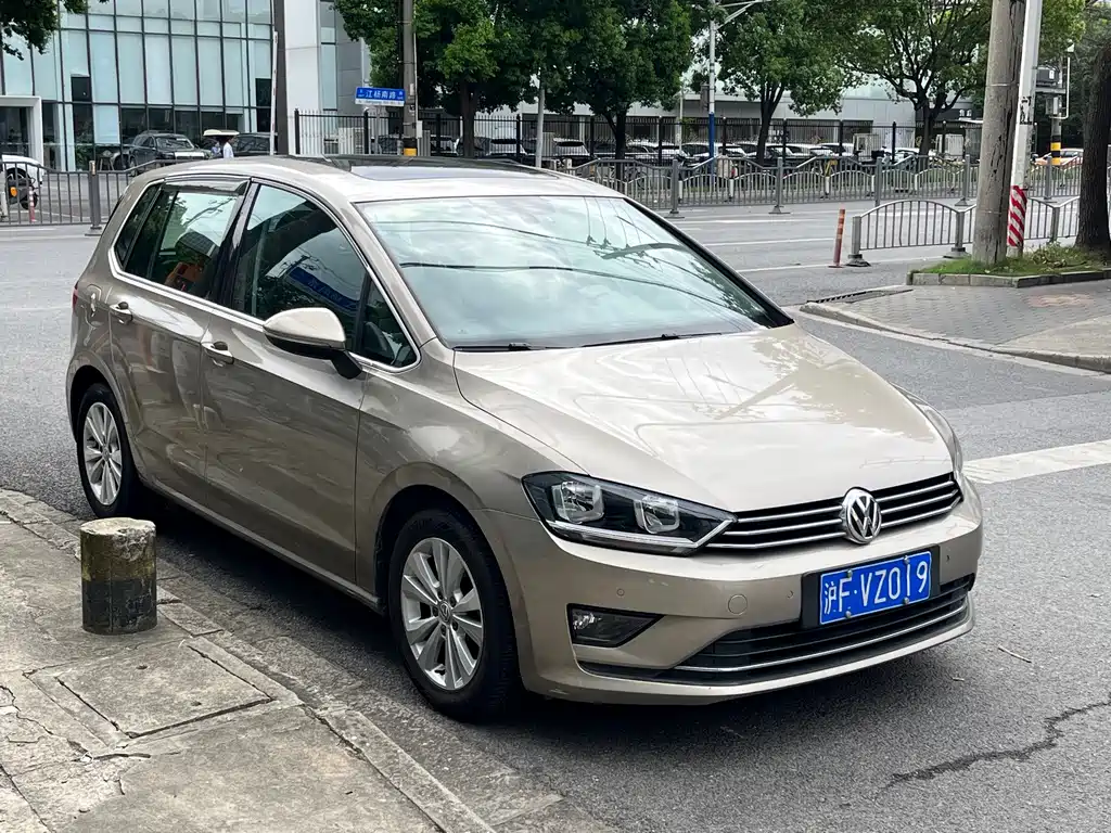 Volkswagen Golf Sportsvan — миниатюра 2