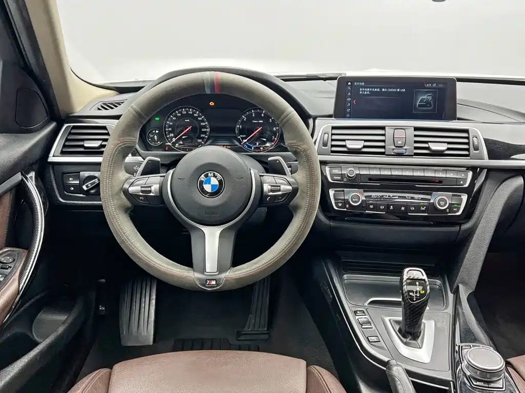 BMW 3 Series — миниатюра 17