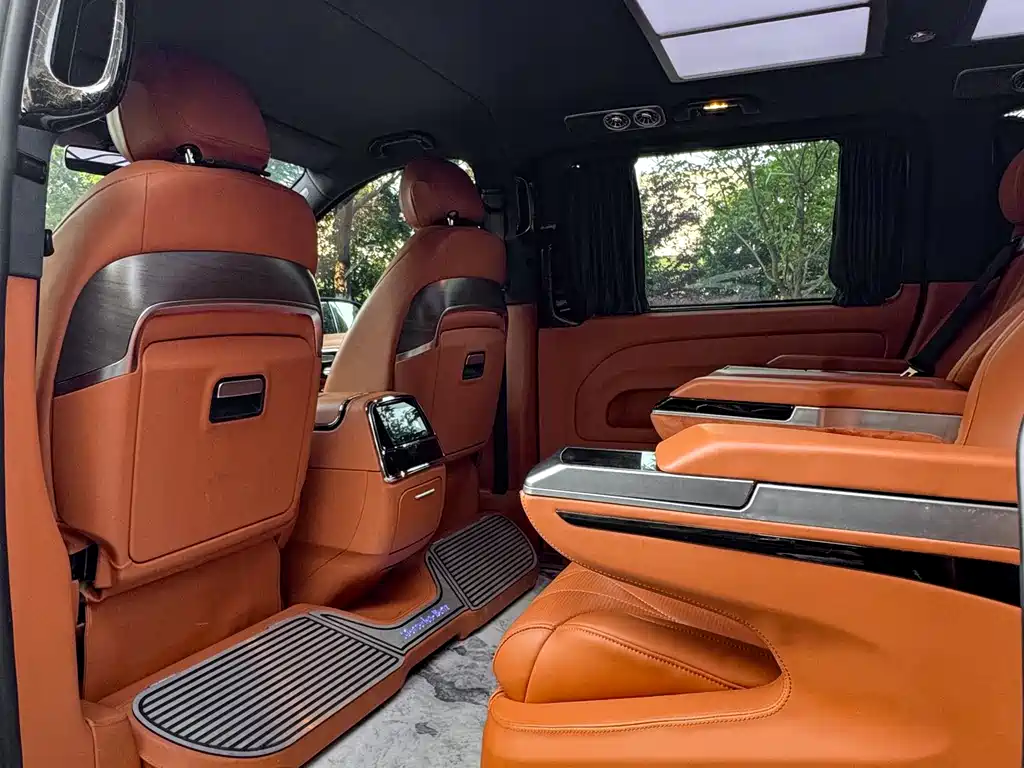 Mercedes-Benz Vito 2021 2.0T 7 мест
