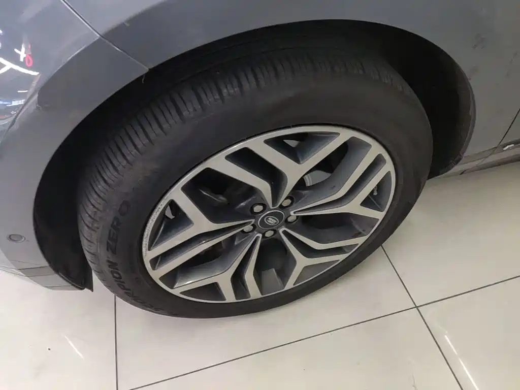 Land Rover Evoque — миниатюра 23