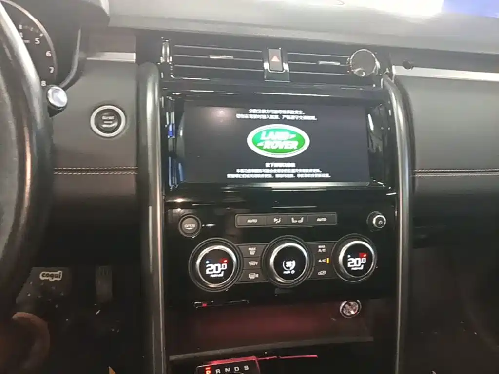 Land Rover Discovery — миниатюра 13