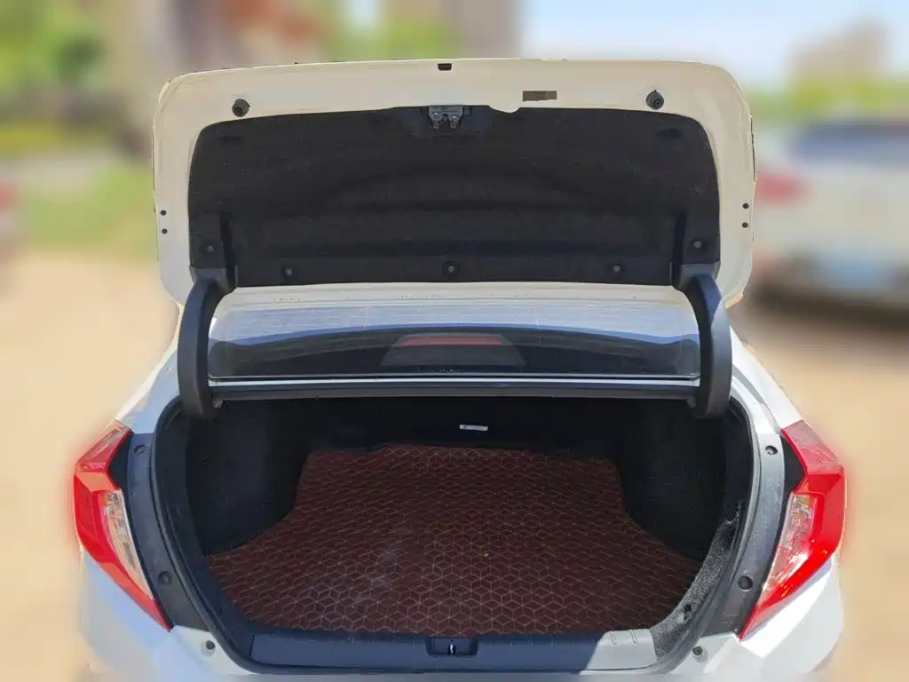 Honda Civic — миниатюра 10