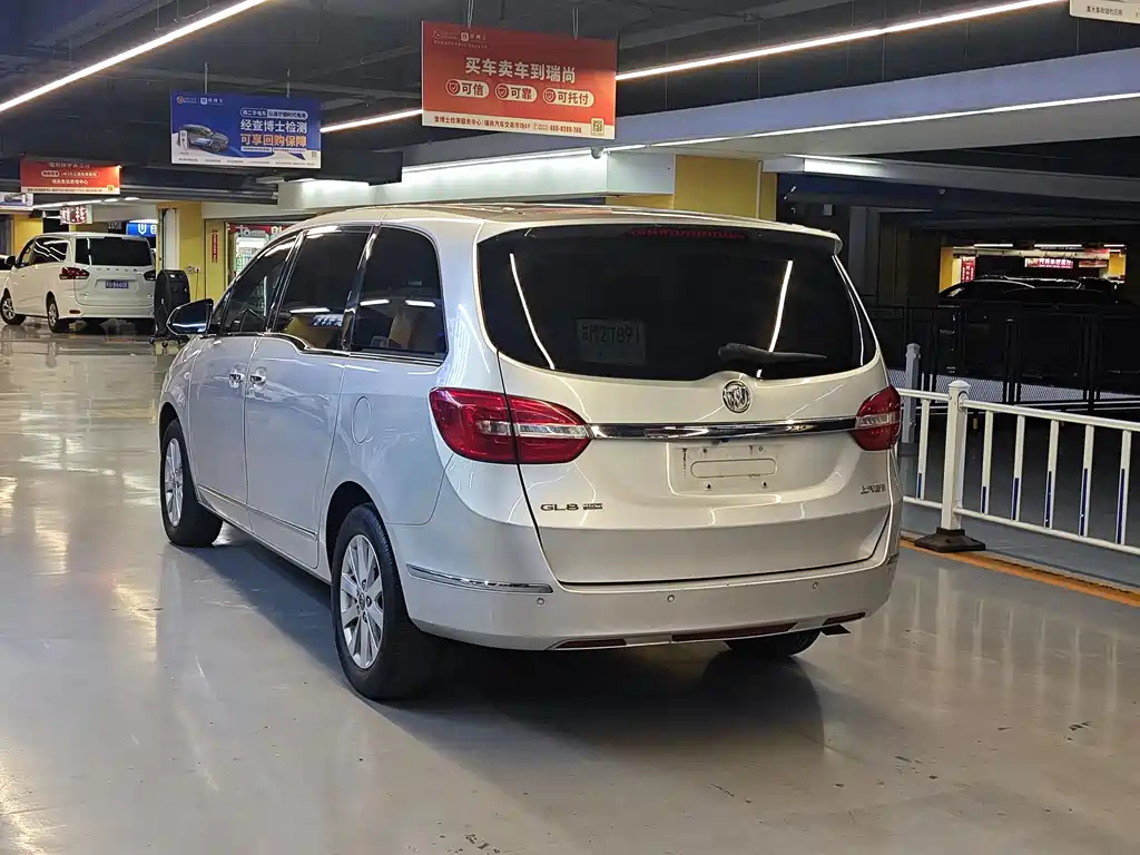 Buick GL8 2017 25S Luxury V