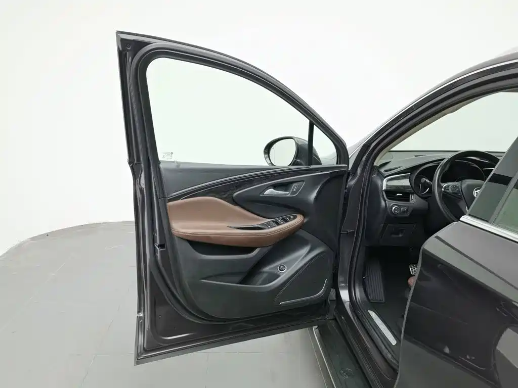 Buick Envision Plus — миниатюра 8