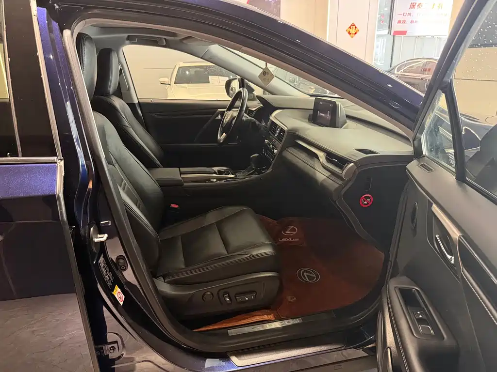 Lexus RX — миниатюра 6