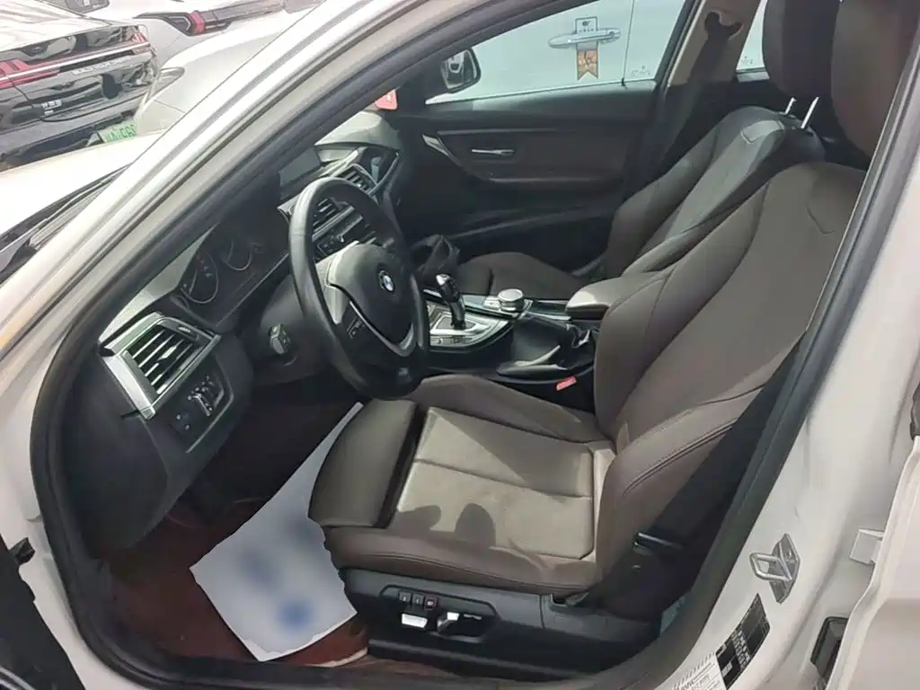 BMW 3 Series — миниатюра 15