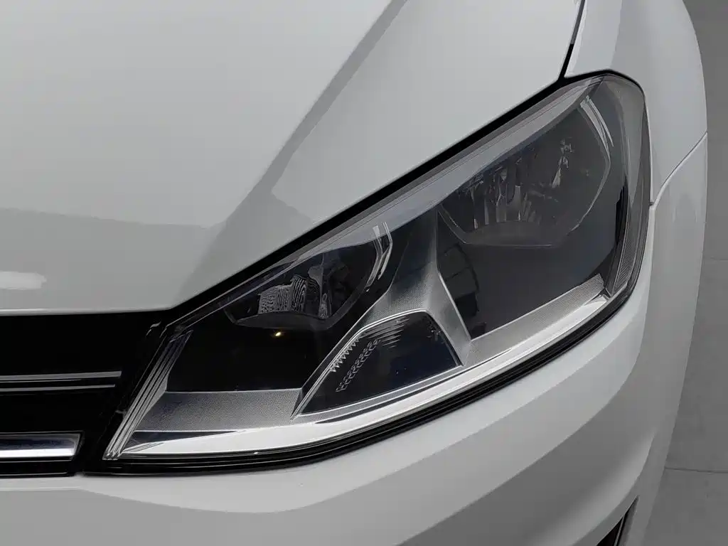Volkswagen Golf — миниатюра 7