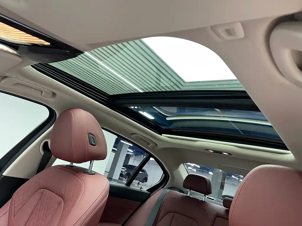 BMW i3 — миниатюра 14