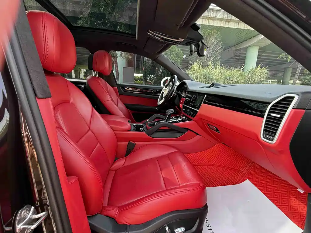 Porsche Cayenne — миниатюра 8