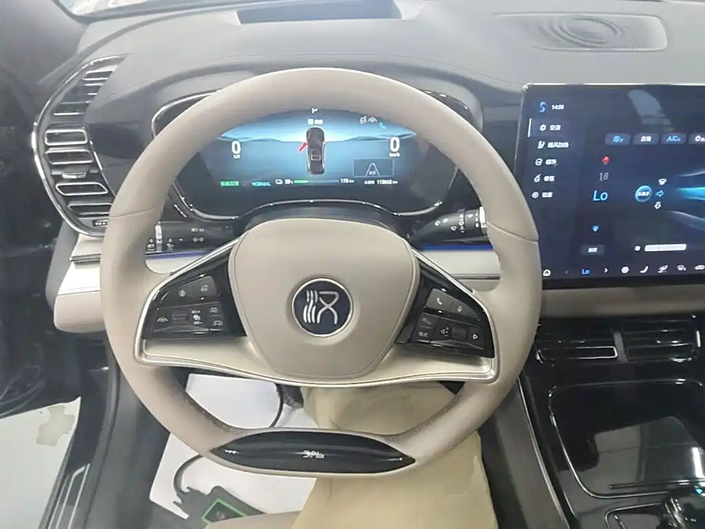 BYD Han — миниатюра 11