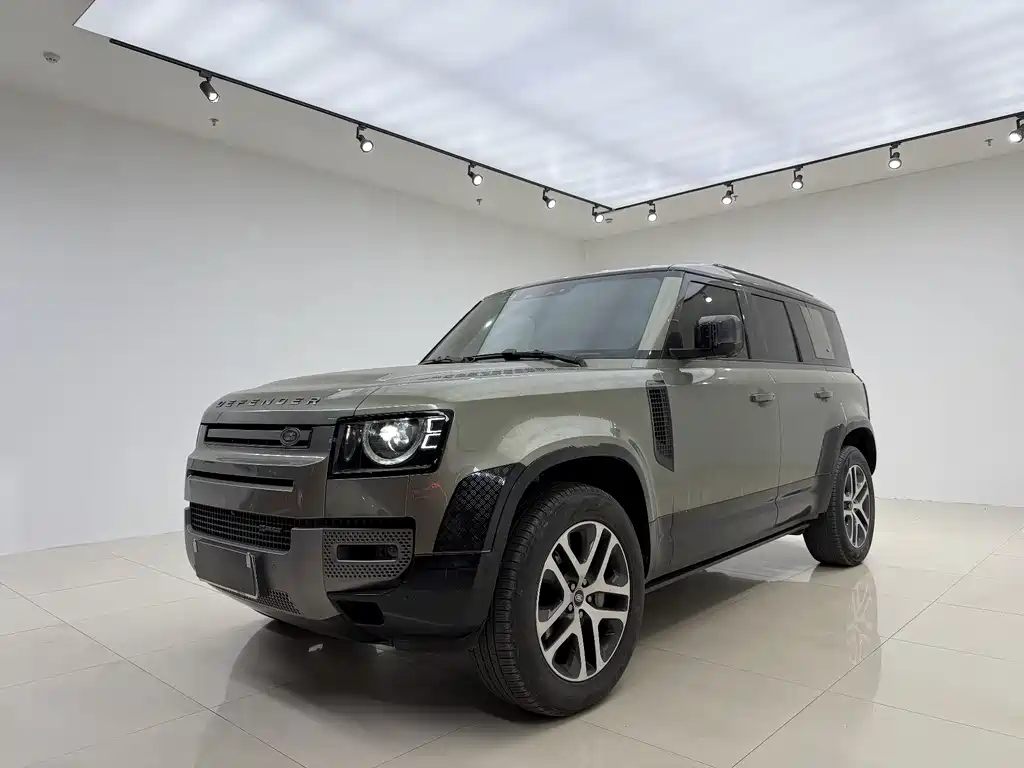 Land Rover Defender 2023