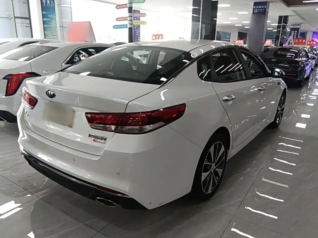 Kia K5 — миниатюра 7