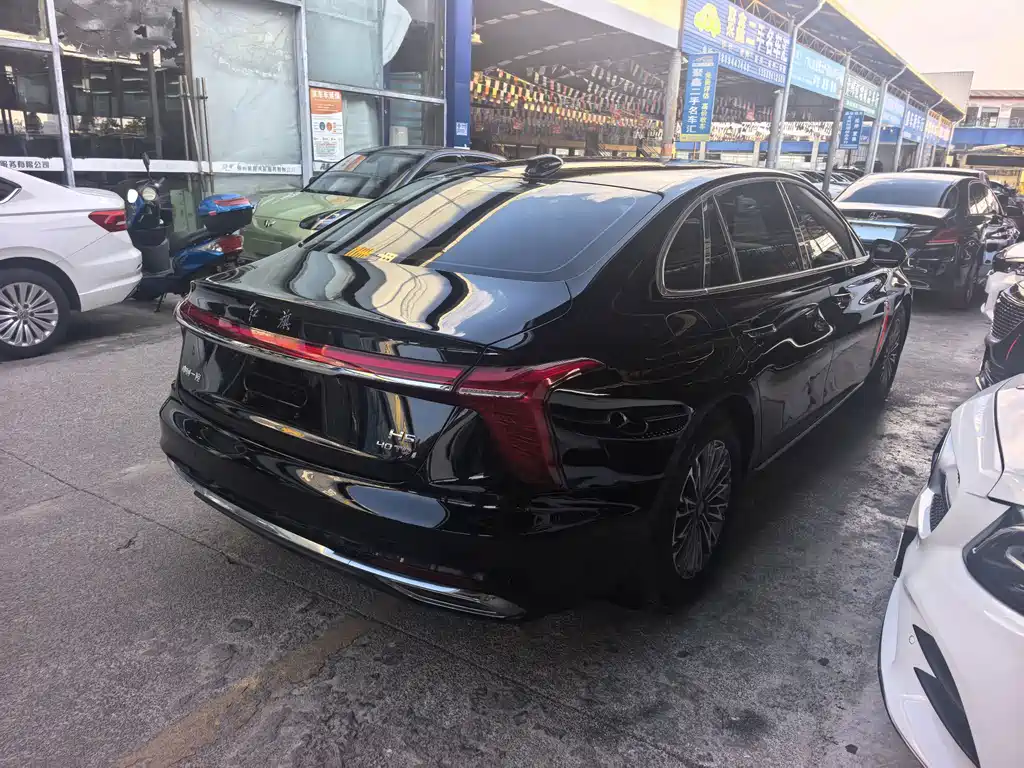Hongqi Hongqi H5 — миниатюра 9