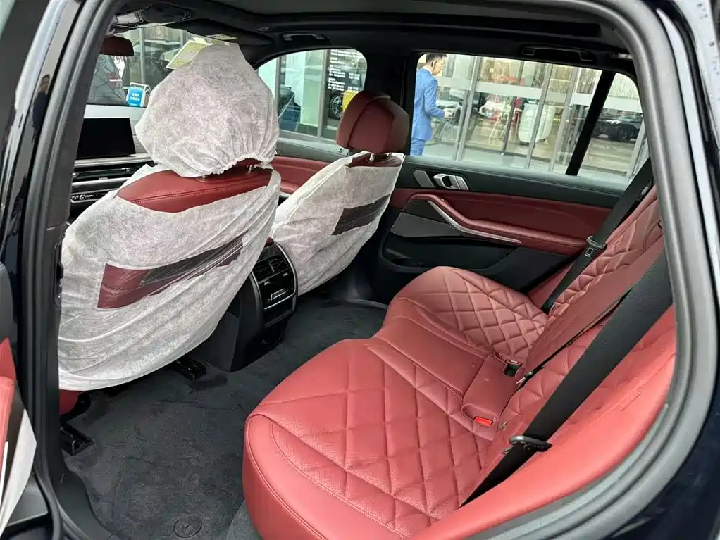 BMW X5 2025 xDrive 40Li M Sport