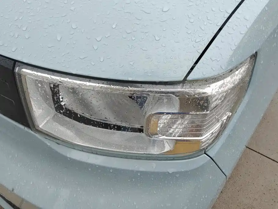 Wuling MINIEV — миниатюра 5