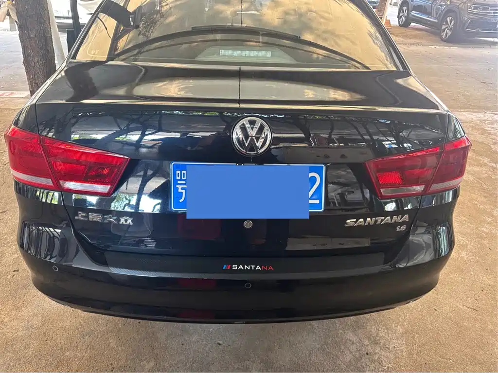 Volkswagen Santana — миниатюра 12