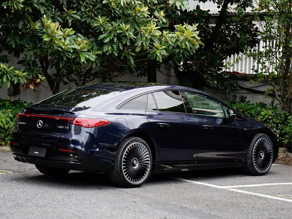 Mercedes-Benz EQS AMG — миниатюра 4