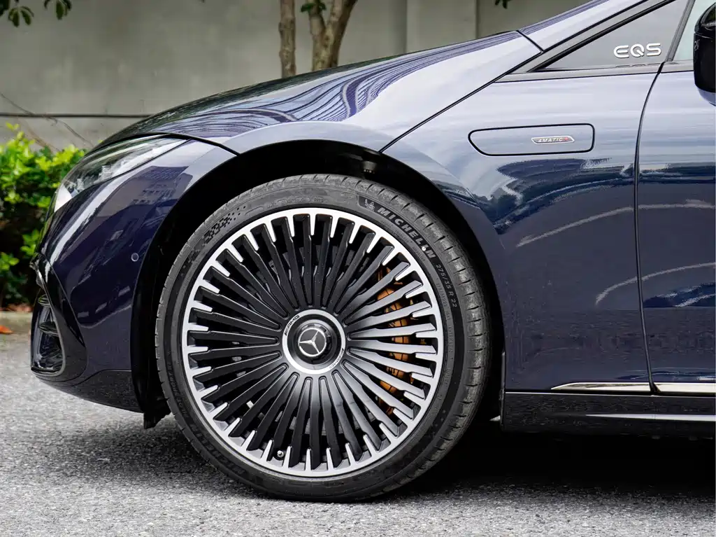 Mercedes-Benz EQS AMG — миниатюра 7