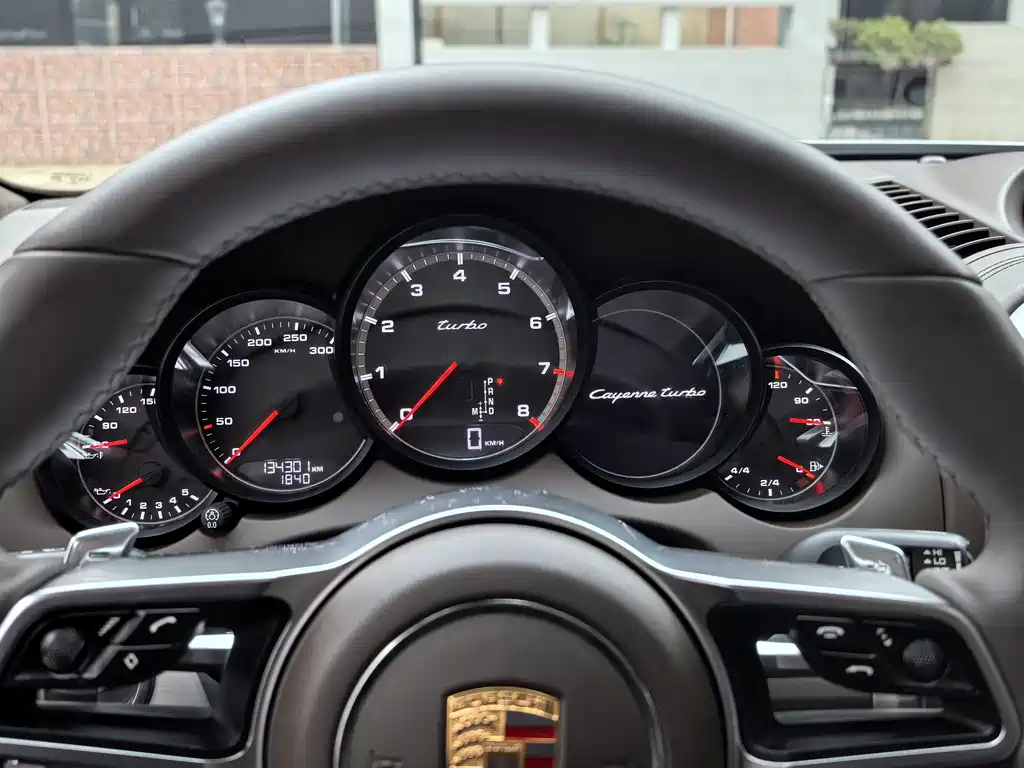 Porsche Cayenne 2015 Cayenne Turbo 4.8T