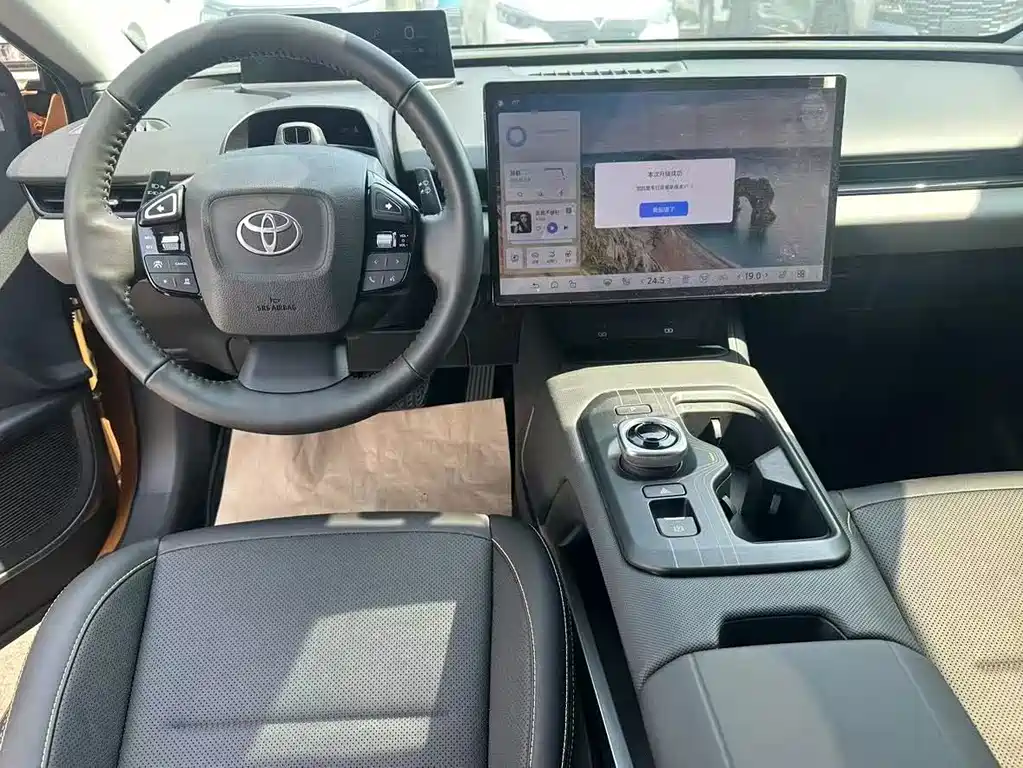 Toyota bZ5 — миниатюра 8