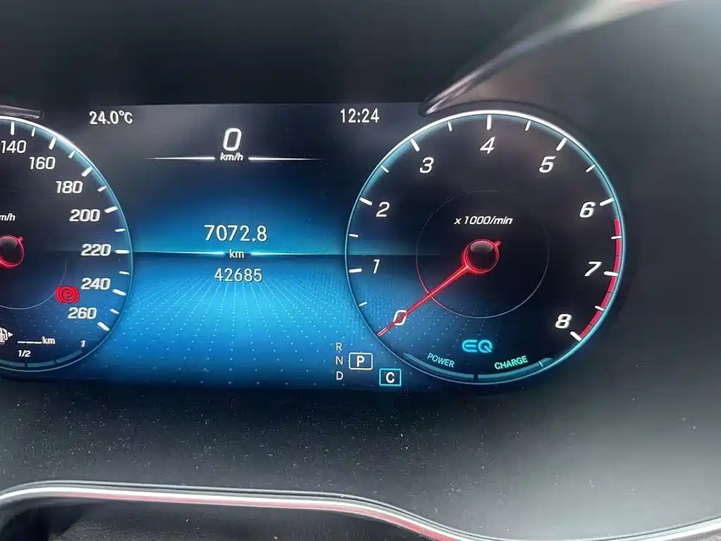 Mercedes-Benz C-Class — миниатюра 7