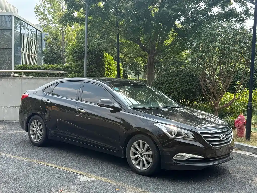 Hyundai Mistra — миниатюра 3
