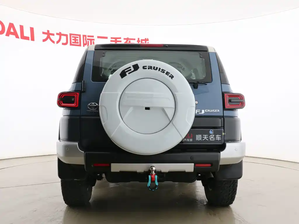 Toyota FJ Cruiser — миниатюра 15