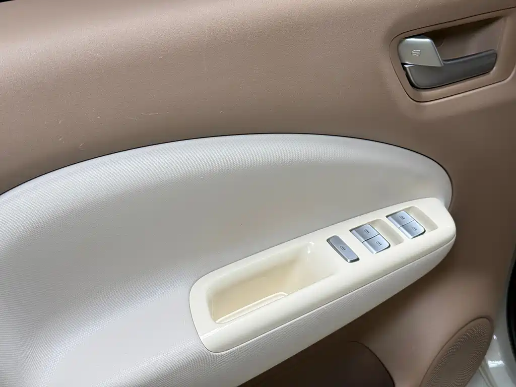 Wuling MINIEV — миниатюра 17