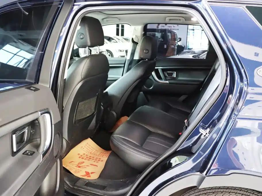 Land Rover Discovery Sport — миниатюра 5