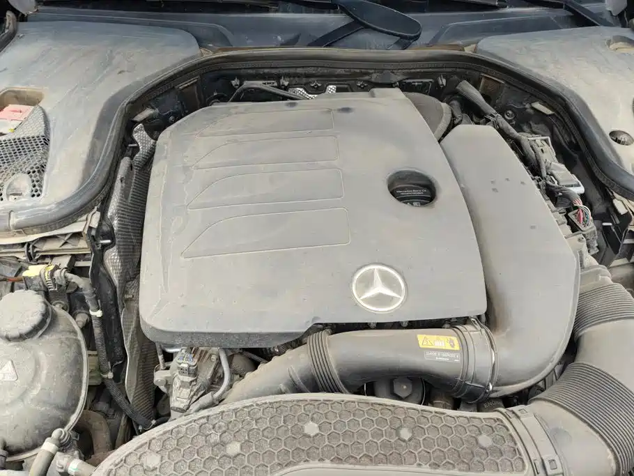 Mercedes-Benz E-Class — миниатюра 10