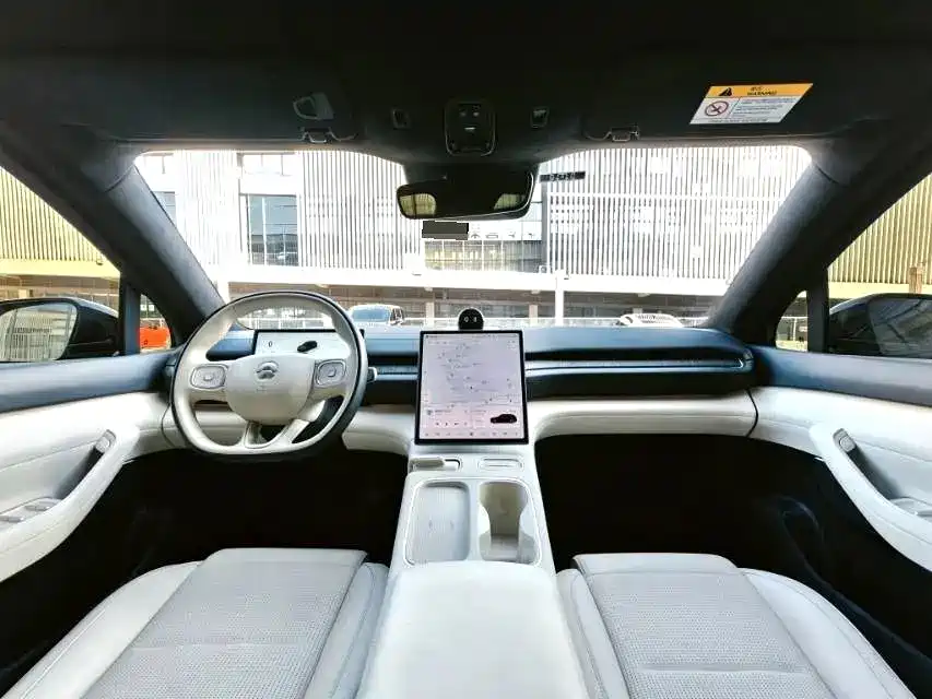 NIO ES6 — миниатюра 8
